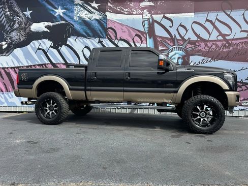 Used 2014 Ford F250 King Ranch w/ King Ranch w/Chrome Package image 1