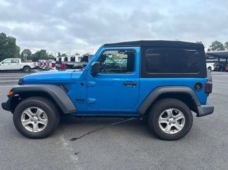 Used 2021 Jeep Wrangler Sport AWD/4WD video 2