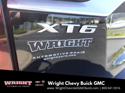 Used 2025 Cadillac XT6 Premium Luxury image 10