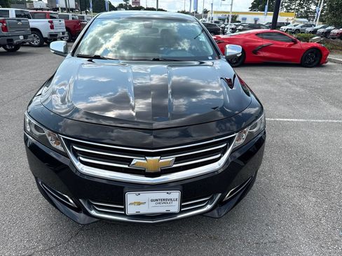 Used 2018 Chevrolet Impala Premier FWD image 3