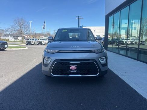 Used 2022 Kia Soul LX w/ Technology Package FWD image 8
