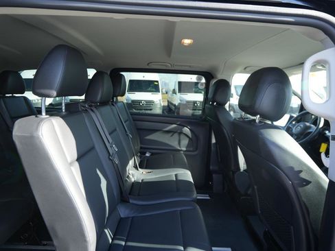 Used 2023 Mercedes-Benz Metris Passenger image 11