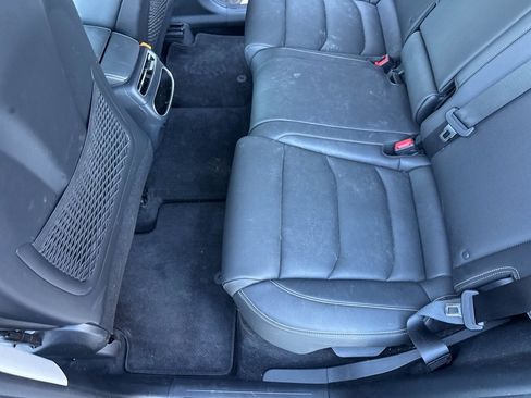 Used 2025 Genesis GV70 2.5T Select w/ Select Package image 13