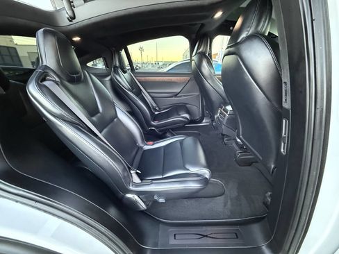 Used 2020 Tesla Model X Long Range image 30