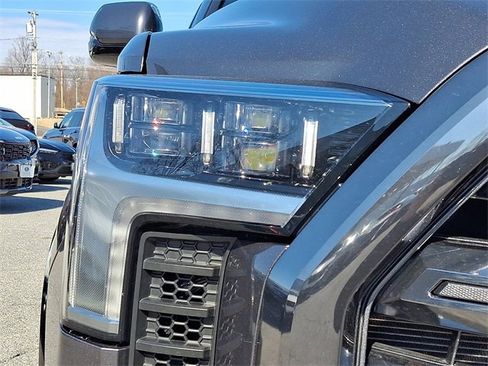 Used 2023 Toyota Tundra Platinum w/ Advanced Package image 9