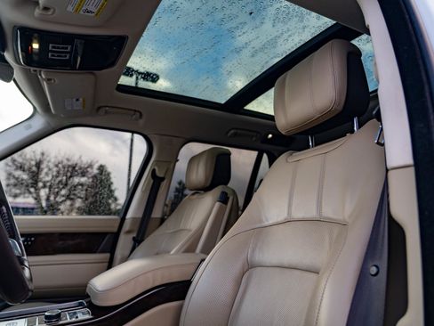 Used 2018 Land Rover Range Rover Supercharged AWD/4WD image 8