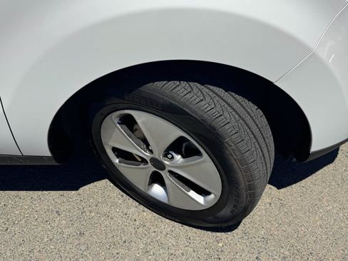 Used 2016 Kia Soul FWD image 36