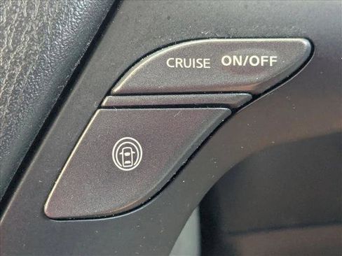 Used 2020 INFINITI QX60 Luxe w/ Essential Package image 17