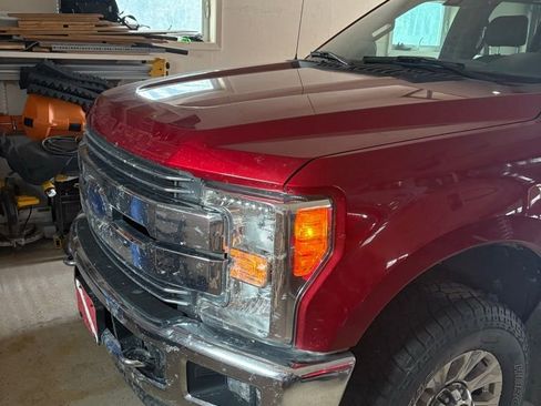 Used 2017 Ford F250 Lariat w/ Lariat Ultimate Package image 2