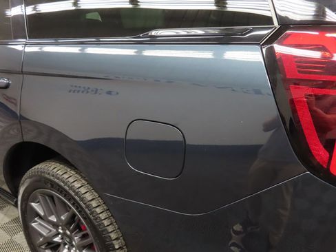 Used 2025 Ford Expedition Platinum w/ Stealth Performance Package AWD/4WD image 53