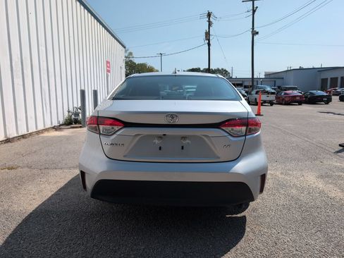 Used 2024 Toyota Corolla LE FWD image 7