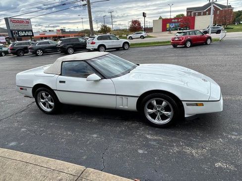 Used 1990 Chevrolet Corvette Convertible image 5