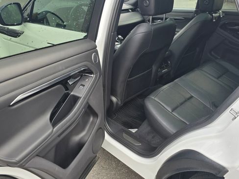 Used 2020 Land Rover Range Rover Evoque R-Dynamic SE image 15