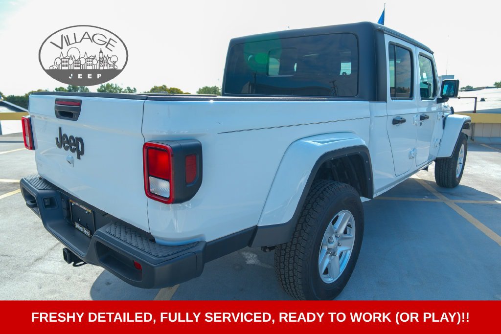 Used 2022 Jeep Gladiator Sport AWD/4WD image 5
