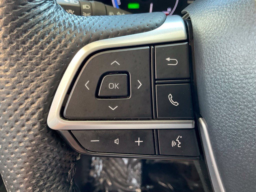 Certified 2023 Toyota Sienna Limited AWD/4WD image 12