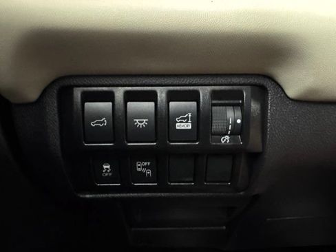 Used 2021 Subaru Ascent Limited w/ Technology Package AWD/4WD image 21