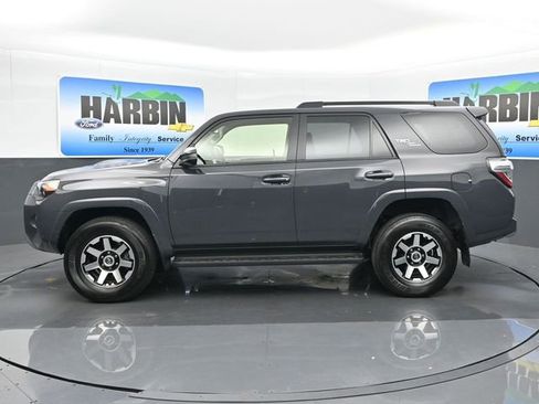 Used 2024 Toyota 4Runner TRD Off-Road image 2