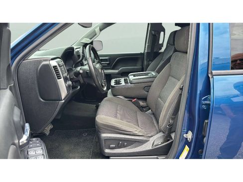 Used 2018 Chevrolet Silverado 1500 LT w/ All Star Edition AWD/4WD image 10