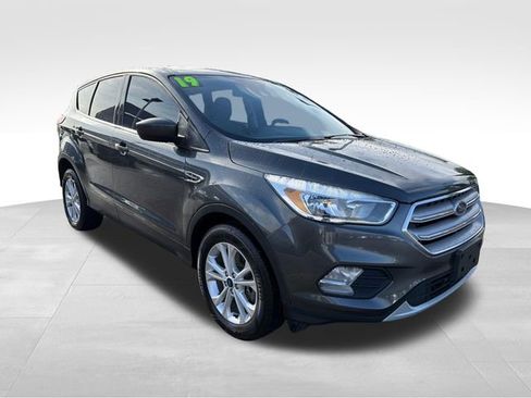 Used 2019 Ford Escape SE AWD/4WD image 1