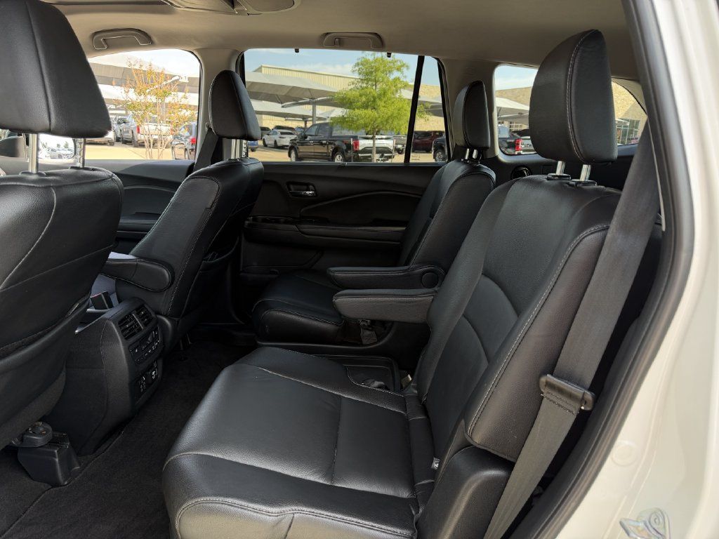 Used 2019 Honda Pilot Touring image 27
