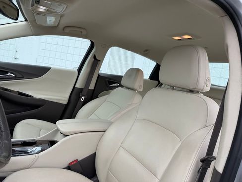 Used 2021 Chevrolet Malibu LT w/ Leather Package image 18