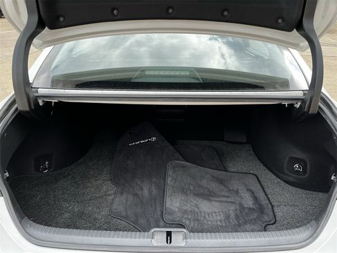 Used 2020 Lexus ES 300h w/ Premium Package image 28