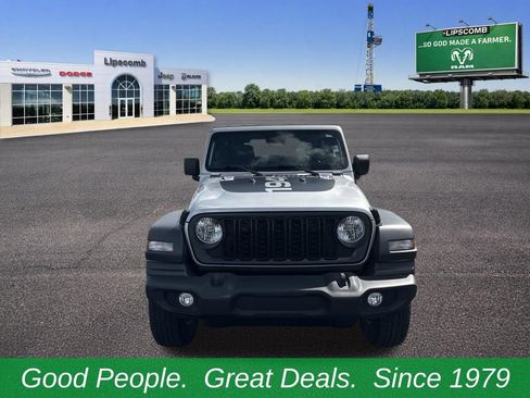 Used 2024 Jeep Wrangler Sport S image 4