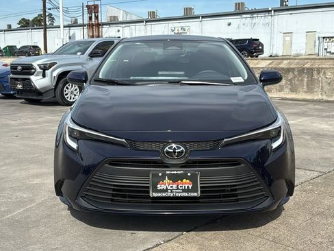 Certified 2026 Toyota Corolla LE FWD image 3