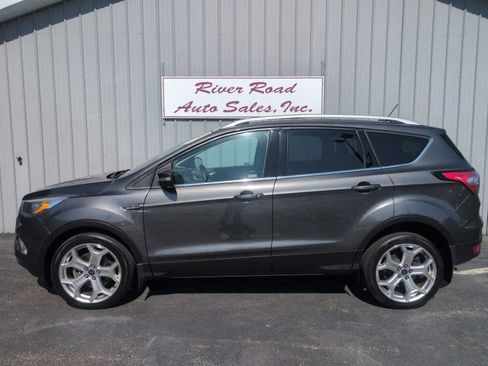 Used 2018 Ford Escape Titanium w/ Ford Safe & Smart Package image 13