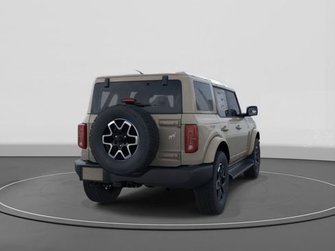 New 2025 Ford Bronco Outer Banks image 8