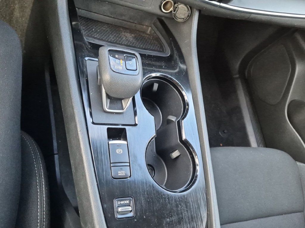 Used 2023 Nissan Rogue S FWD image 21