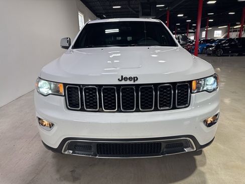 Used 2018 Jeep Grand Cherokee Limited image 9