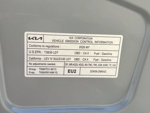 New 2026 Kia Carnival EX FWD image 32