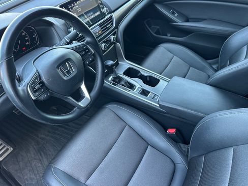 Used 2020 Honda Accord Sport image 9