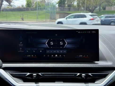 Used 2025 BMW XM AWD/4WD image 14