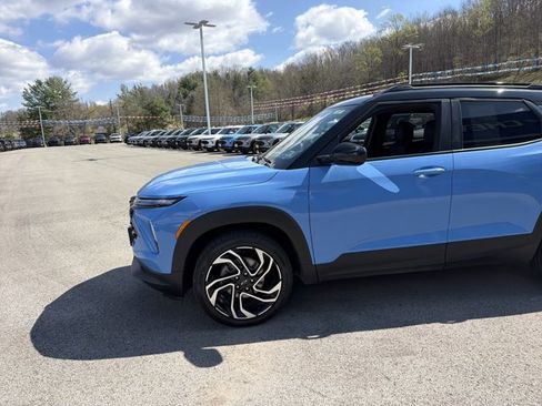 Used 2024 Chevrolet TrailBlazer RS w/ Convenience Package image 9