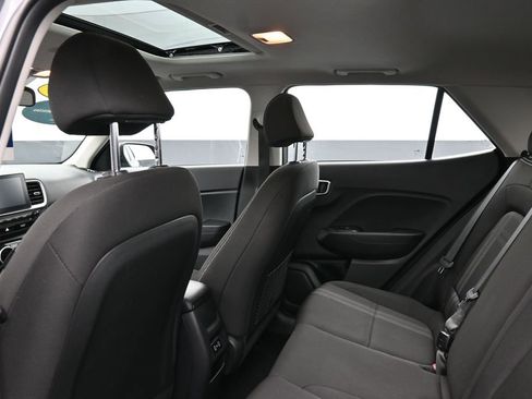 Certified 2024 Hyundai Venue SEL FWD image 25