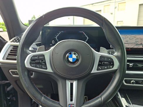 Used 2023 BMW X7 M60i w/ Executive Package AWD/4WD image 20