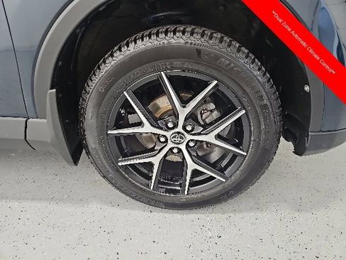 Used 2017 Toyota RAV4 SE AWD/4WD image 8