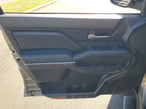 Used 2025 Toyota Tacoma TRD Sport RWD image 13