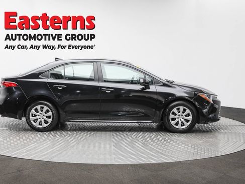 Used 2024 Toyota Corolla LE image 4