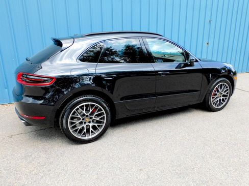 Used 2017 Porsche Macan Turbo image 5