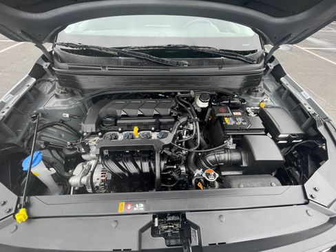 Used 2025 Hyundai Venue SEL image 27