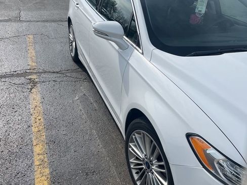 Used 2015 Ford Fusion SE w/ Equipment Group 202A FWD image 7