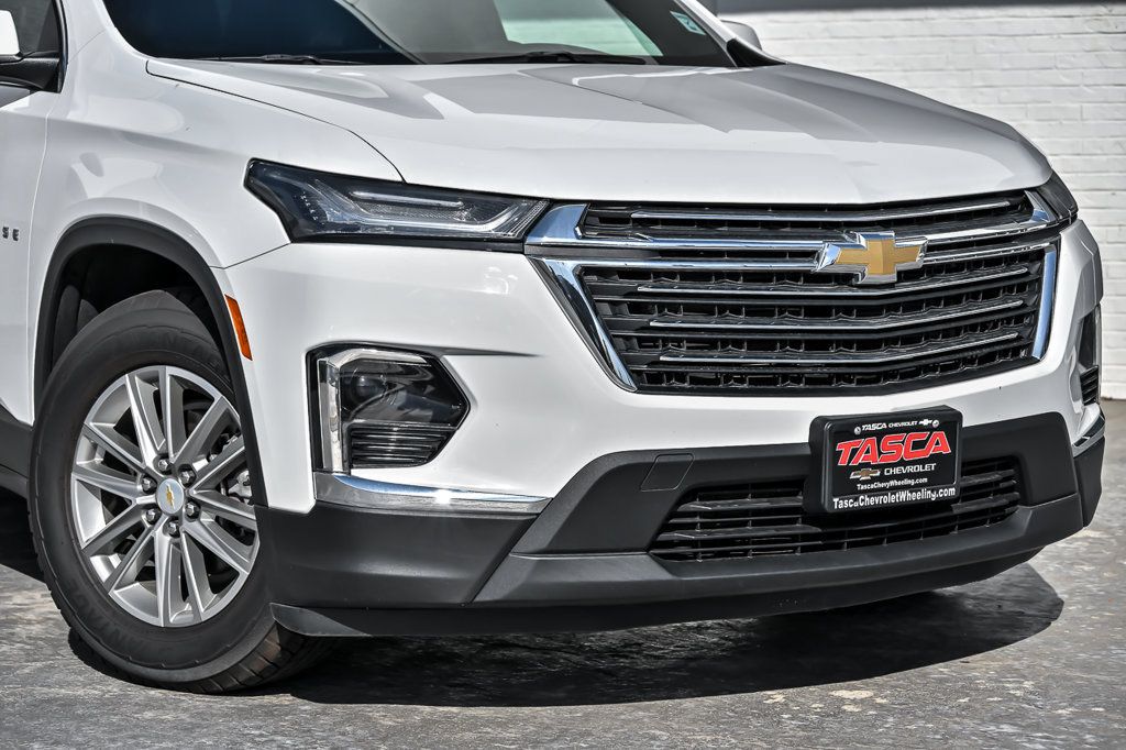 Used 2023 Chevrolet Traverse LT AWD/4WD image 3