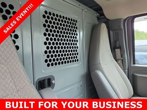 Used 2021 Chevrolet Express 2500 w/ Communications Package RWD image 15