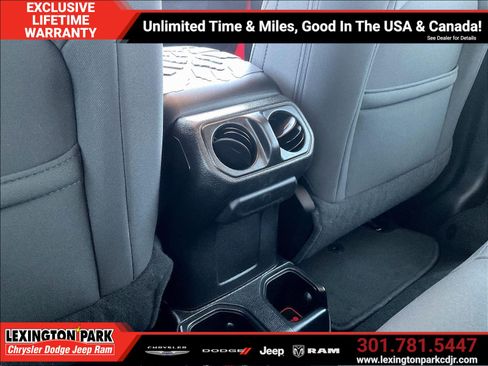 Used 2019 Jeep Wrangler Sport AWD/4WD image 10