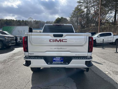 Used 2024 GMC Sierra 2500 Denali w/ Denali Reserve Package image 4