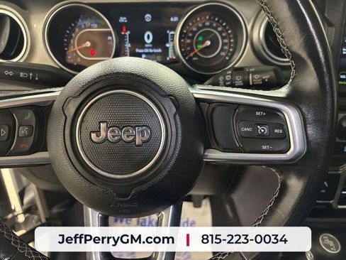 Used 2021 Jeep Wrangler Unlimited Sahara w/ Uconnect 4C Nav & Sound Group AWD/4WD image 15