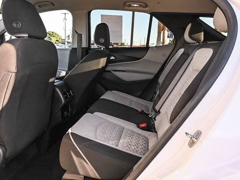 Used 2022 Chevrolet Equinox LT w/ Driver Convenience Package FWD image 21